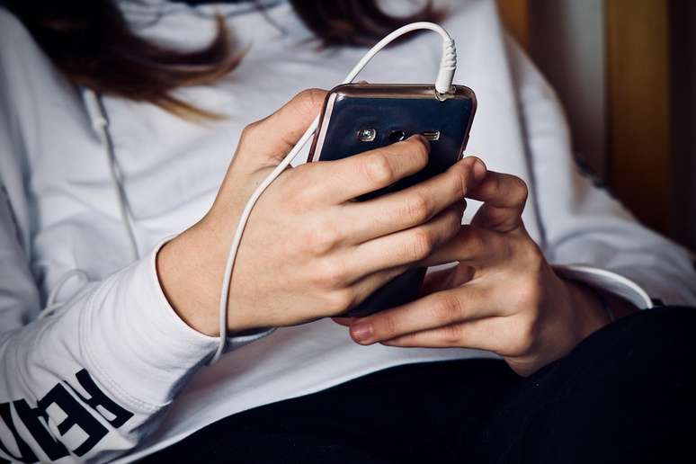 Celulares estão proibidos na escola