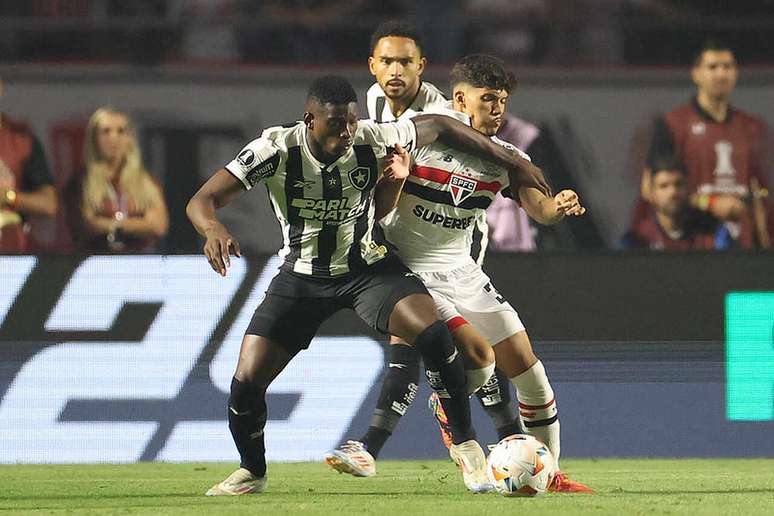 São Paulo cai na Libertadores nas quartas de final para o Botafogo –