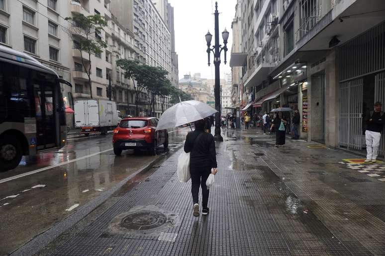 Primeira semana de verão deverá ter temporais