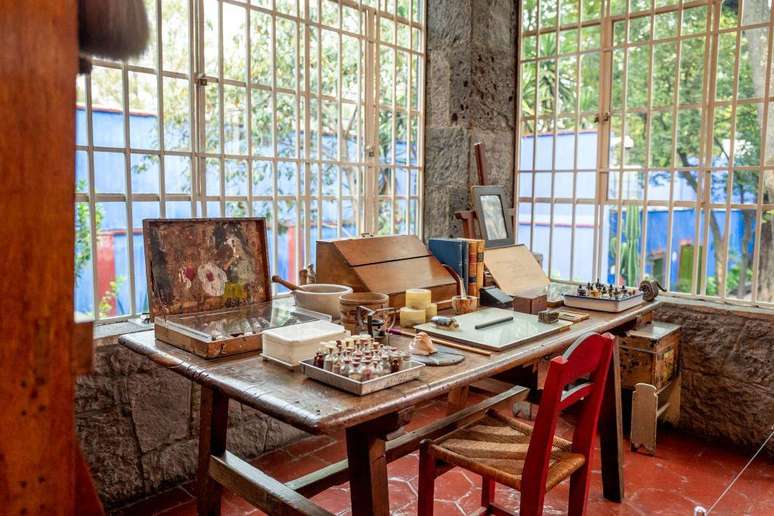 A 'Casa Azul' de Frida Kahlo e Diego Rivera foi transformada em museu. Ela serviu de sala de aula para os 'Fridos'