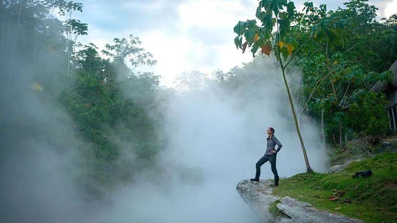 Os cientistas acreditam que o rio fervente seja aquecido por fontes geotérmicas abaixo do solo