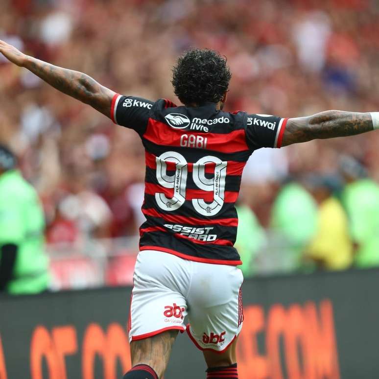 Gabigol se despede do Flamengo em empate com o Vitória – Gilvan de Souza e Marcelo Cortes/CRF