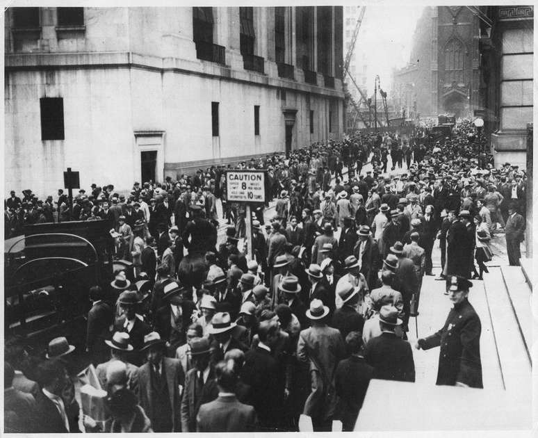 Maslow viveu a Grande Depressão, a crise econômica que levou à quebra da Bolsa de Nova York, em 29 de outubro de 1929