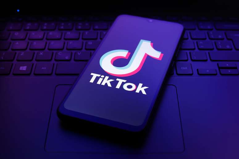 TikTok será banido por um ano na Albânia após morte de adolescente