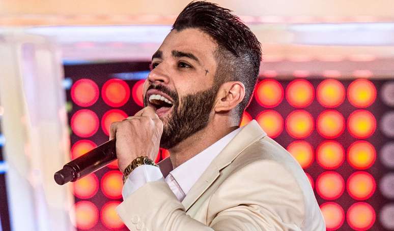 Gusttavo Lima vai passar o Natal em casa! Após três dias internado, sertanejo ganha alta hospitalar.