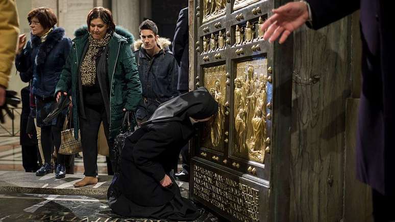 A porta santa da Basílica de São Pedro não é a primeira