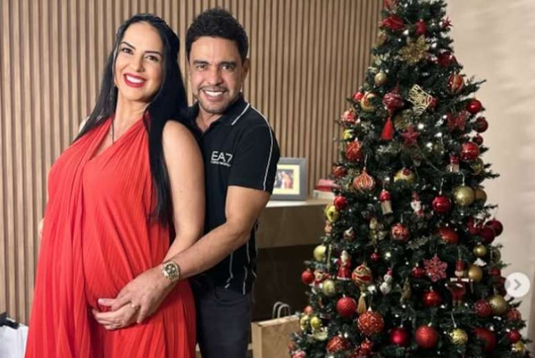 Zezé Di Camargo e Graciele Lacerda tiveram uma surpresa nesta noite de Natal