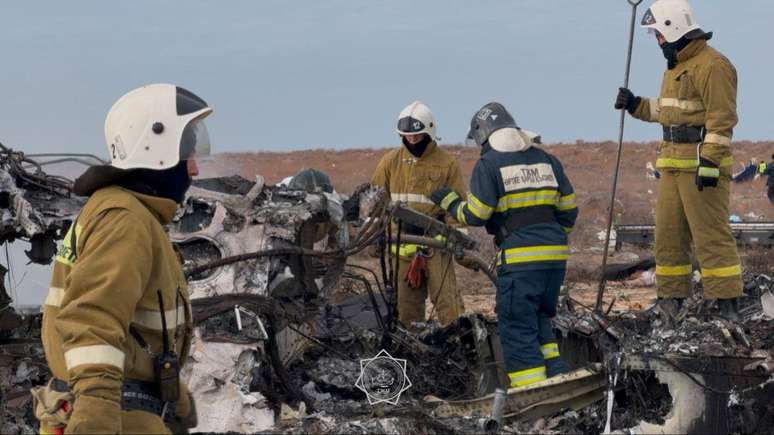 Avião da Embraer cai no Cazaquistão