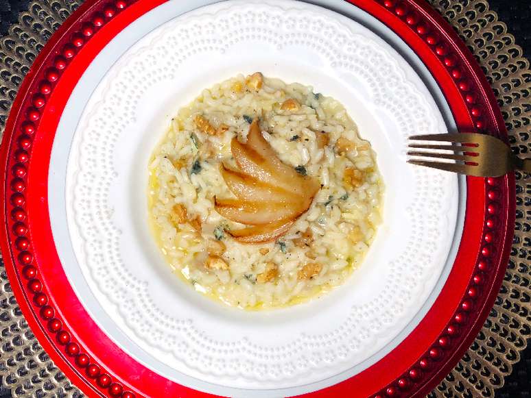 RISOTO DE PERA COM GORGONZOLA