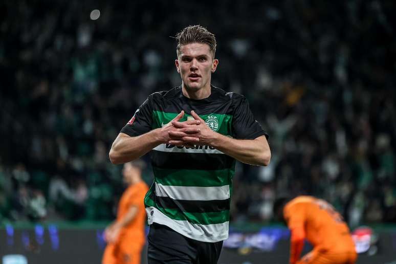 Viktor Gyokeres (Sporting) comemorando seu gol contra o Boavista, no dia 14.12.2024 