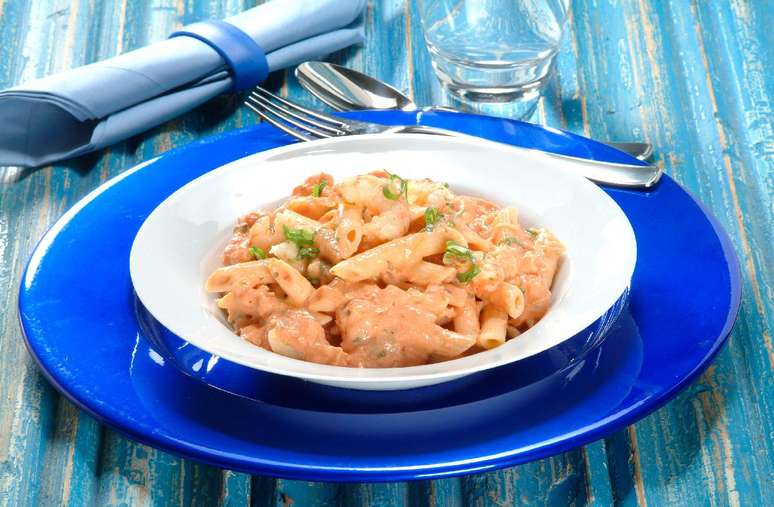 Pasta with shrimp sauce – Photo: Marcelo Breyne