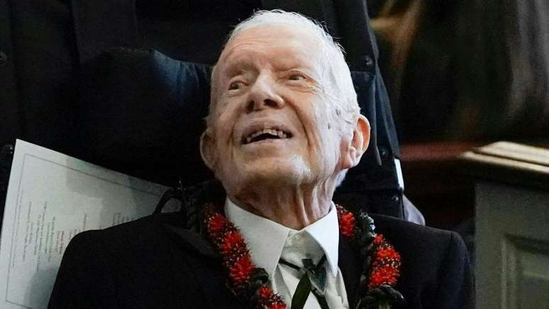 Jimmy Carter fotografado no funeral de sua esposa Rosalynn em 2023