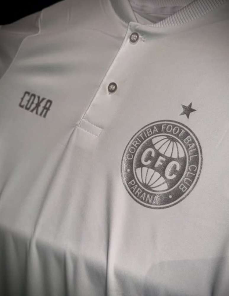 Coritiba contou com estrutura própria para produção de camisa de ano novo.