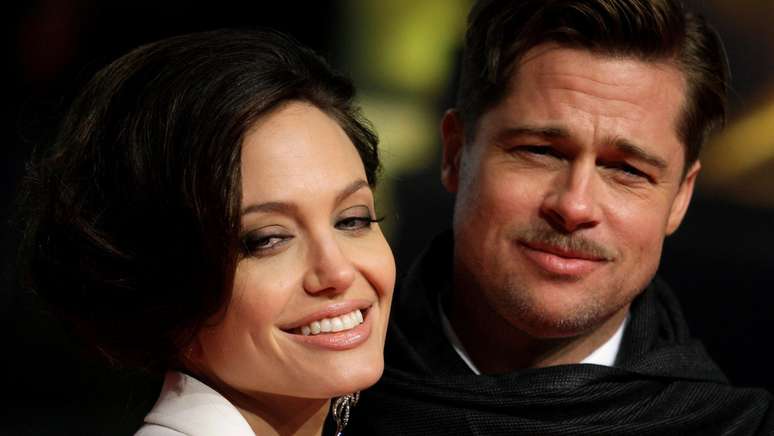 Angelina Jolie e Brad Pitt fotografados juntos na estreia de O Curioso Caso de Benjamin Button em 2009