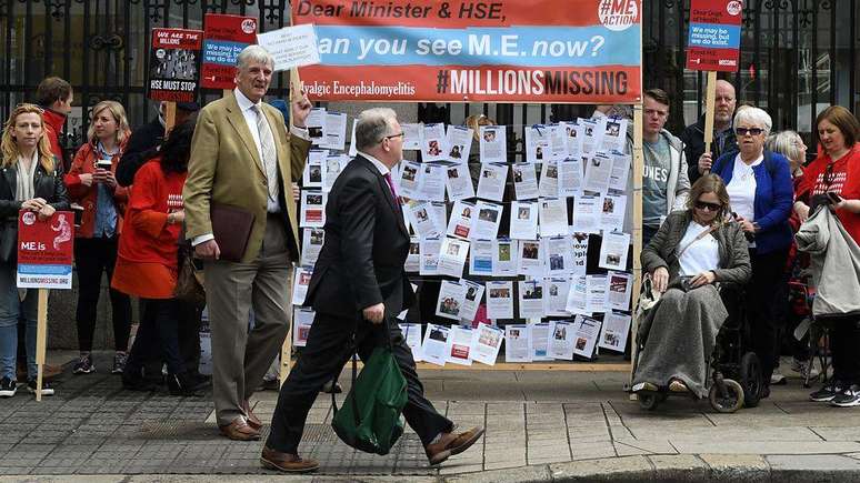 Protesto pede atenção à encefalomielite miálgica, ou síndrome da fadiga crônica