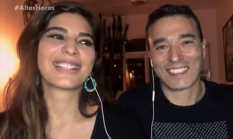 Os jornalistas Andr&eacute;ia Sadi e Andr&eacute; Rizek Foto: Reprodu&ccedil;&atilde;o de 'Altas Horas' (2020) / Globo