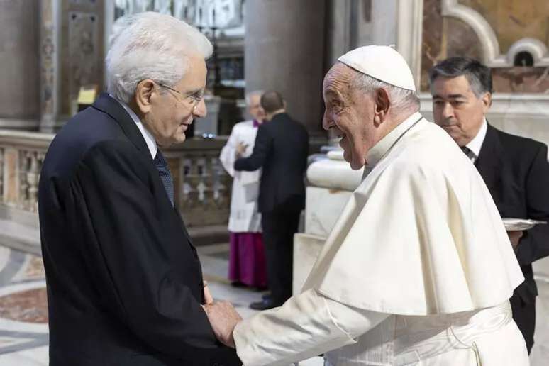 Mattarella e papa Francisco ap&oacute;s missa no Vaticano