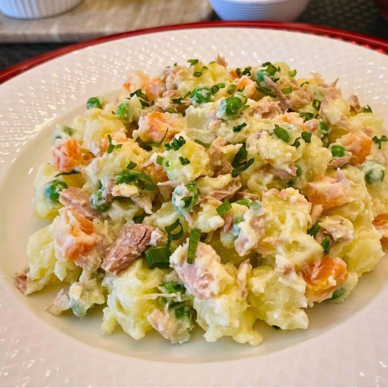 SALADA DE MAIONESE COM ATUM