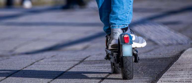 Barcelona já proibiu os patinetes elétricos de aplicativo em 2023