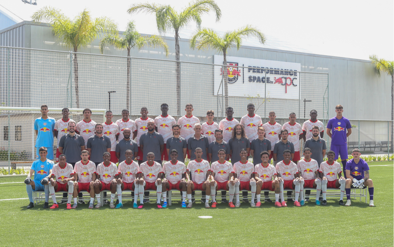 Jogadores do time sub-20 do Red Bull Bragantino. 