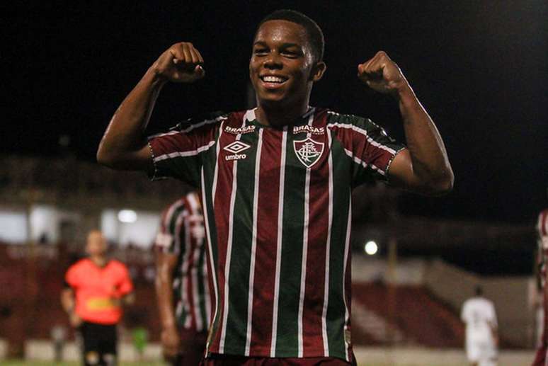 João Lourenço marcou os dois gols da vitória do Fluminense contra a Limeira –