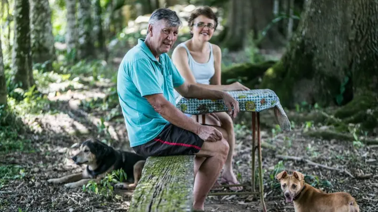 Celso Leite foi coroinha quando criança e se aproximou dos Paiva ao rezar missas na fazenda Caraitá