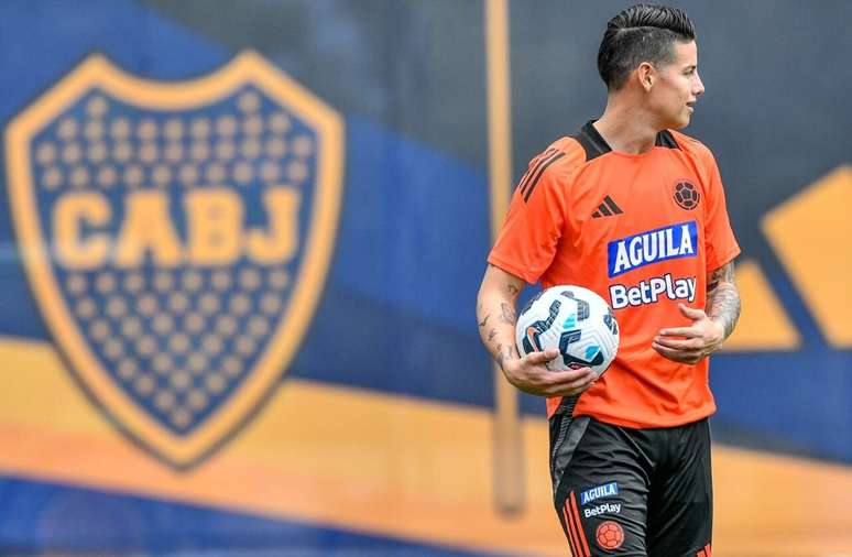 James entrena para la selección colombiana en Boca CT -