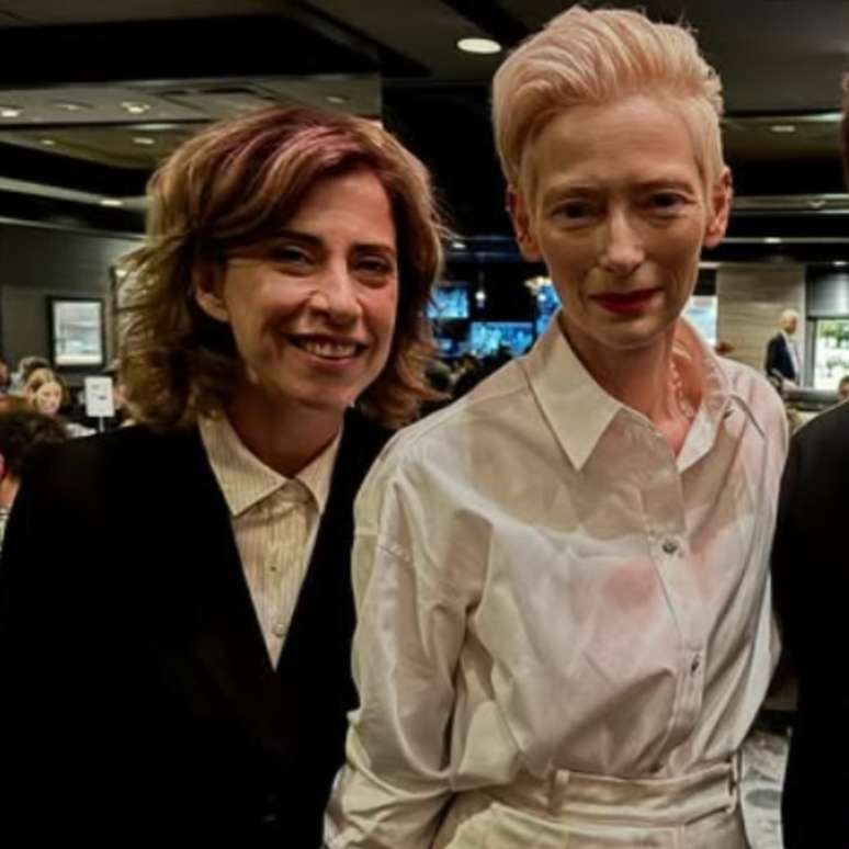 Fernanda Torres e Tilda Swinton após o Festival de Veneza de 2024.