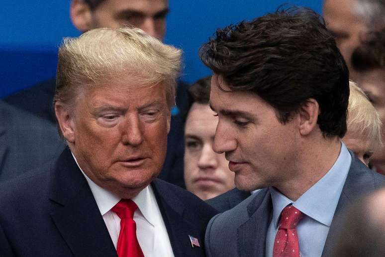 Donald Trump e Justin Trudeau na cúpula da OTAN no Grove Hotel, em Watford, Inglaterra, em 4 de dezembro de 2019