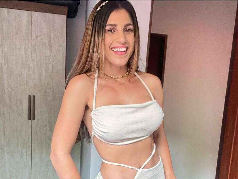 Analice Matos teve a identidade revelada após ser flagrada com Memphis Depay –