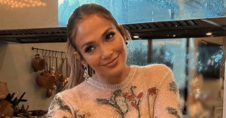 Jennifer Lopez faz agradecimento pelo Dia de Ação de Graças