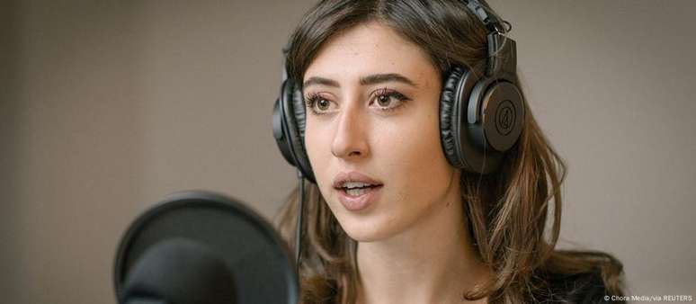 Cecilia Sala trabalha para o jornal "Il Foglio" e para uma produtora de podcasts