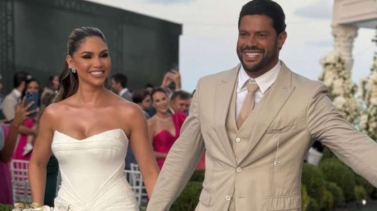 Hulk Paraíba com a esposa Camila Sousa