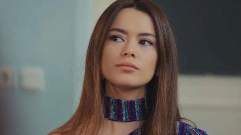 Sirin (Seray Kaya) em "Força de Mulher"