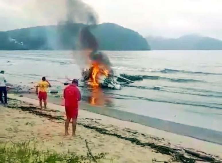 Avião em Ubatuba