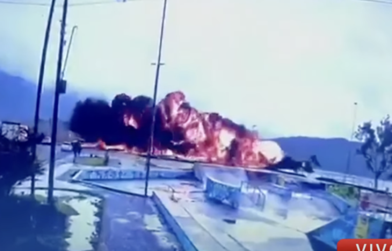 Avião de pequeno porte sofre acidente em Ubatuba (SP)