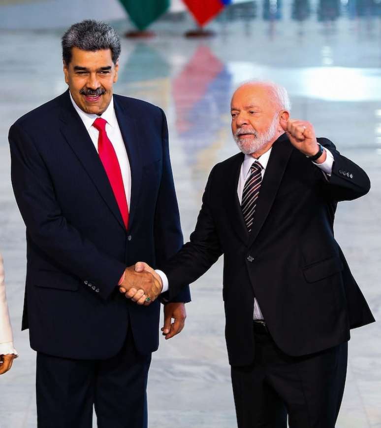 O ditador venezuelano, Nicolás Maduro, e o presidente Luiz Inácio Lula da Silva (PT)