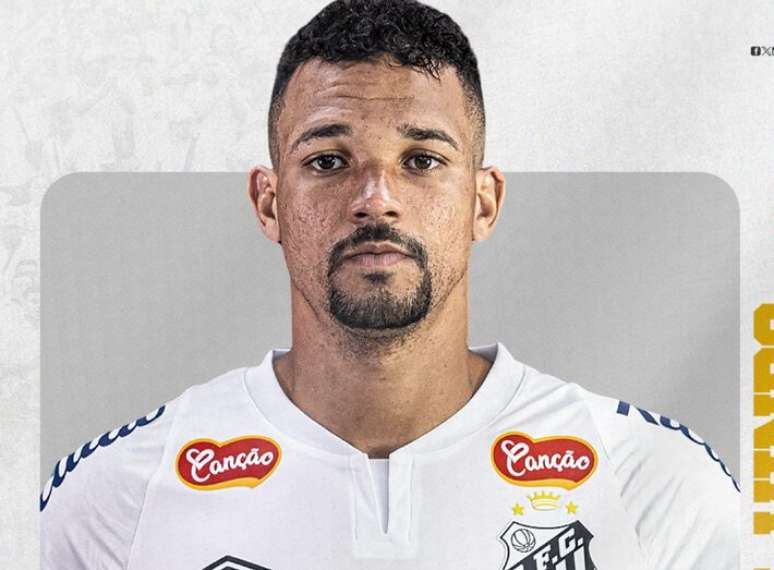 Zé Ivaldo é o novo reforço do Santos.