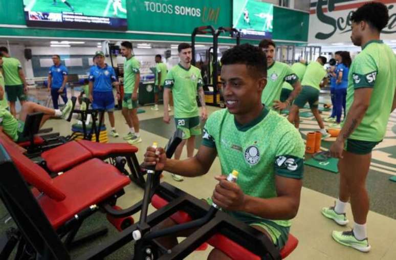 César Greco/Palmeiras - Legenda: Palmeiras faz atividade regenerativa neste domingo