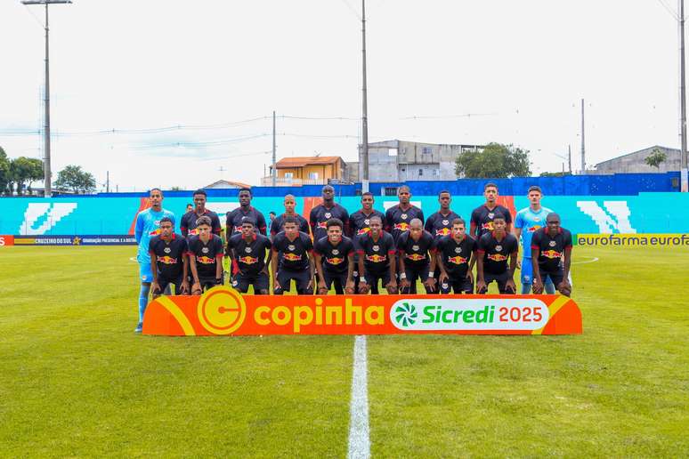 Jogadores do time sub-20 Red Bull Bragantino. 