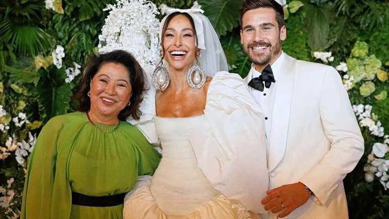 Kika Sato, Sabrina Sato e Nicolas Prattes