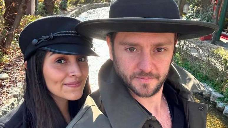 Samantha Aquino e o namorado, o cantor Christopher Uckermann