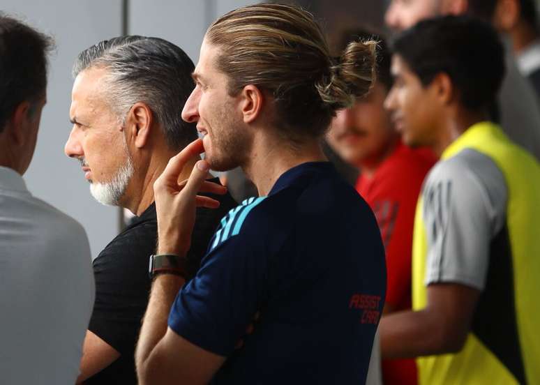 Filipe Luís e José Boto mantém conversas com comissão técnica de grupo alternativo –