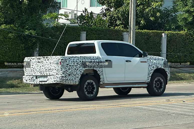 Novo Toyota Hilux 2026 flagradoaposta esportiva portugaltestes na Tailândia