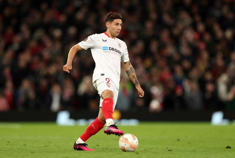 Em duas passagens diferentes, Montiel jogou por quatro temporadas no Sevilla –