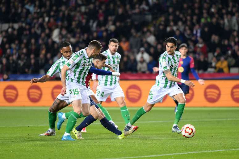 Barcelona vence sem dificuldades o Betis 