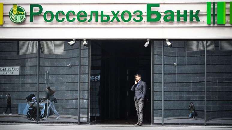 Rosselkhozbank (Banco Agrícola da Rússia) é um dos maiores bancos do país