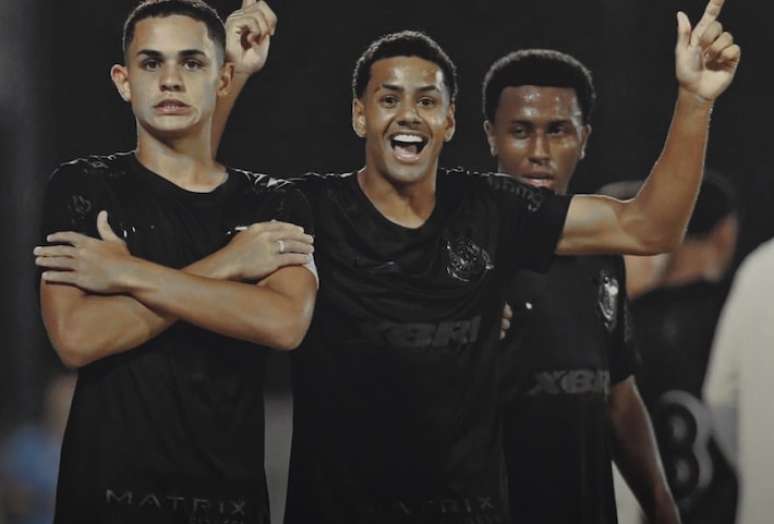 Corinthians foi às oitavas da Copinha após golear Vila Nova