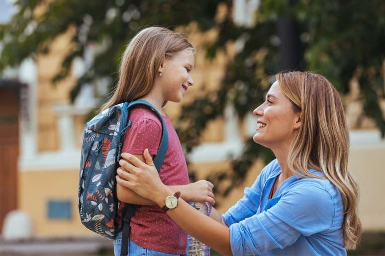 É importante acompanhar as crianças nos primeiros dias de aula 