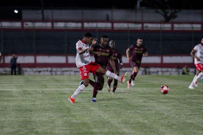 Bangu estreou com derrota para a Portuguesa no Cariocão –